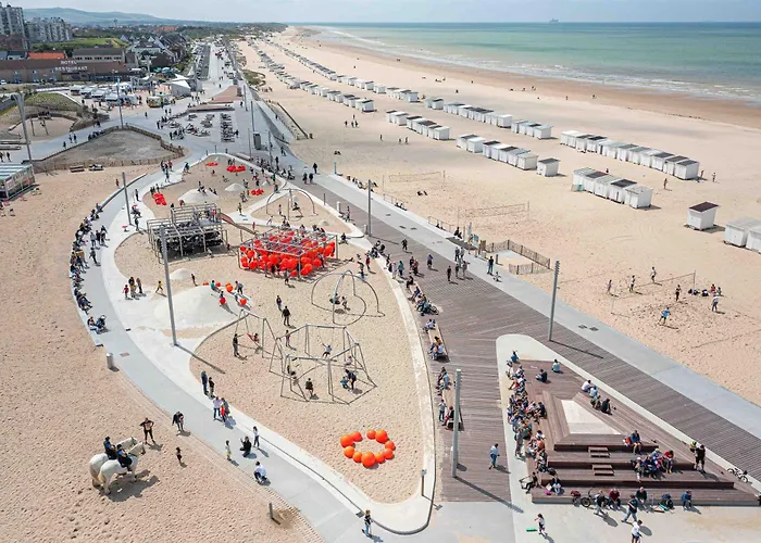 Thewatchtower Plage Dragon Ferry A Proximite